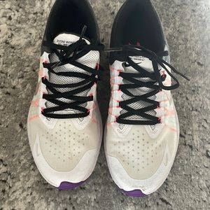 Women’s Nike Zoom Winflo Sneakers